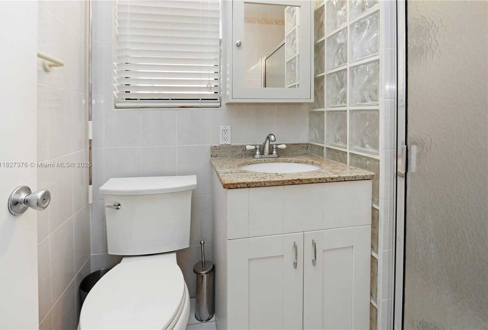 Small Image of 3300 NORTH SURF RD #3A, Hollywood Number 19
