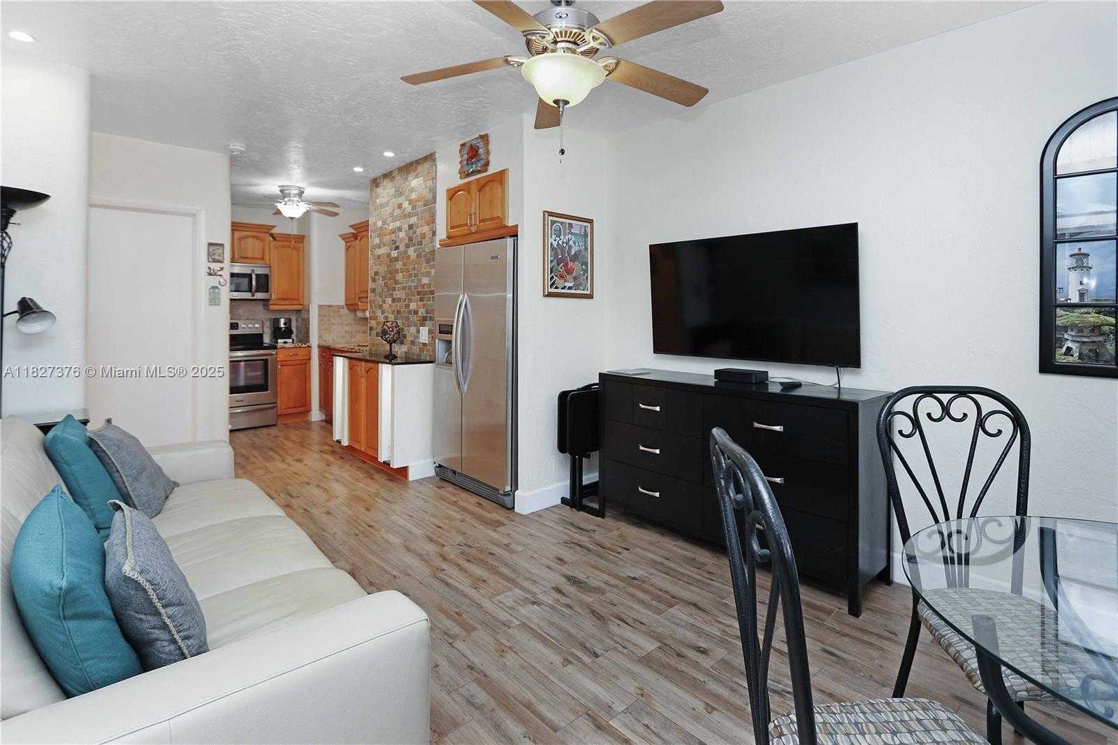 Small Image of 3300 NORTH SURF RD #3A, Hollywood Number 2