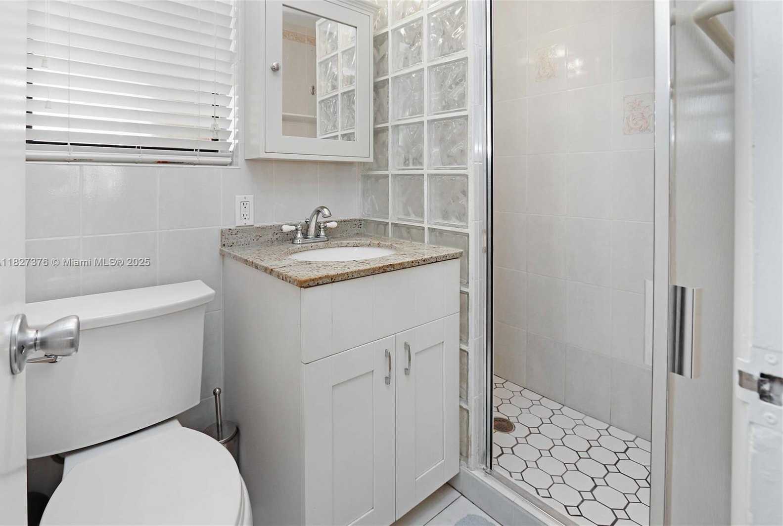 Small Image of 3300 NORTH SURF RD #3A, Hollywood Number 20