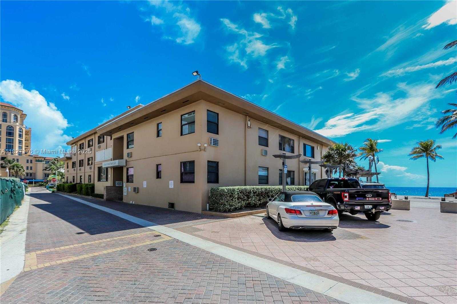Small Image of 3300 NORTH SURF RD #3A, Hollywood Number 21