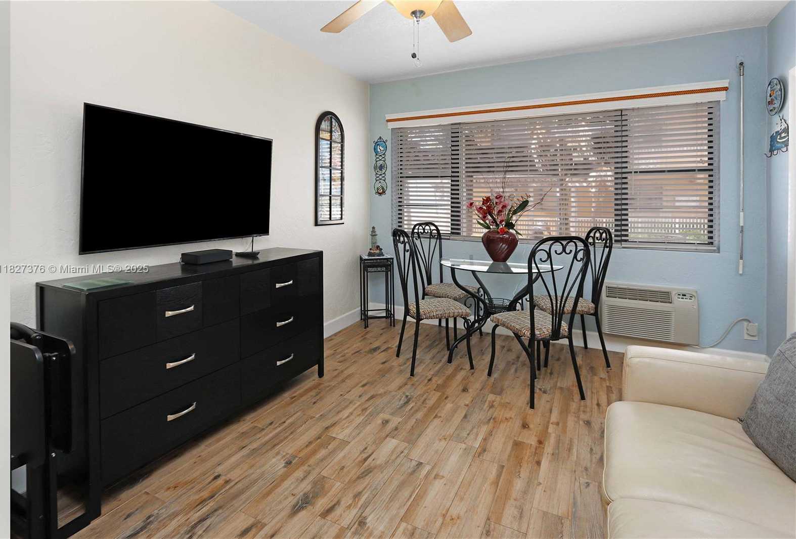 Small Image of 3300 NORTH SURF RD #3A, Hollywood Number 4