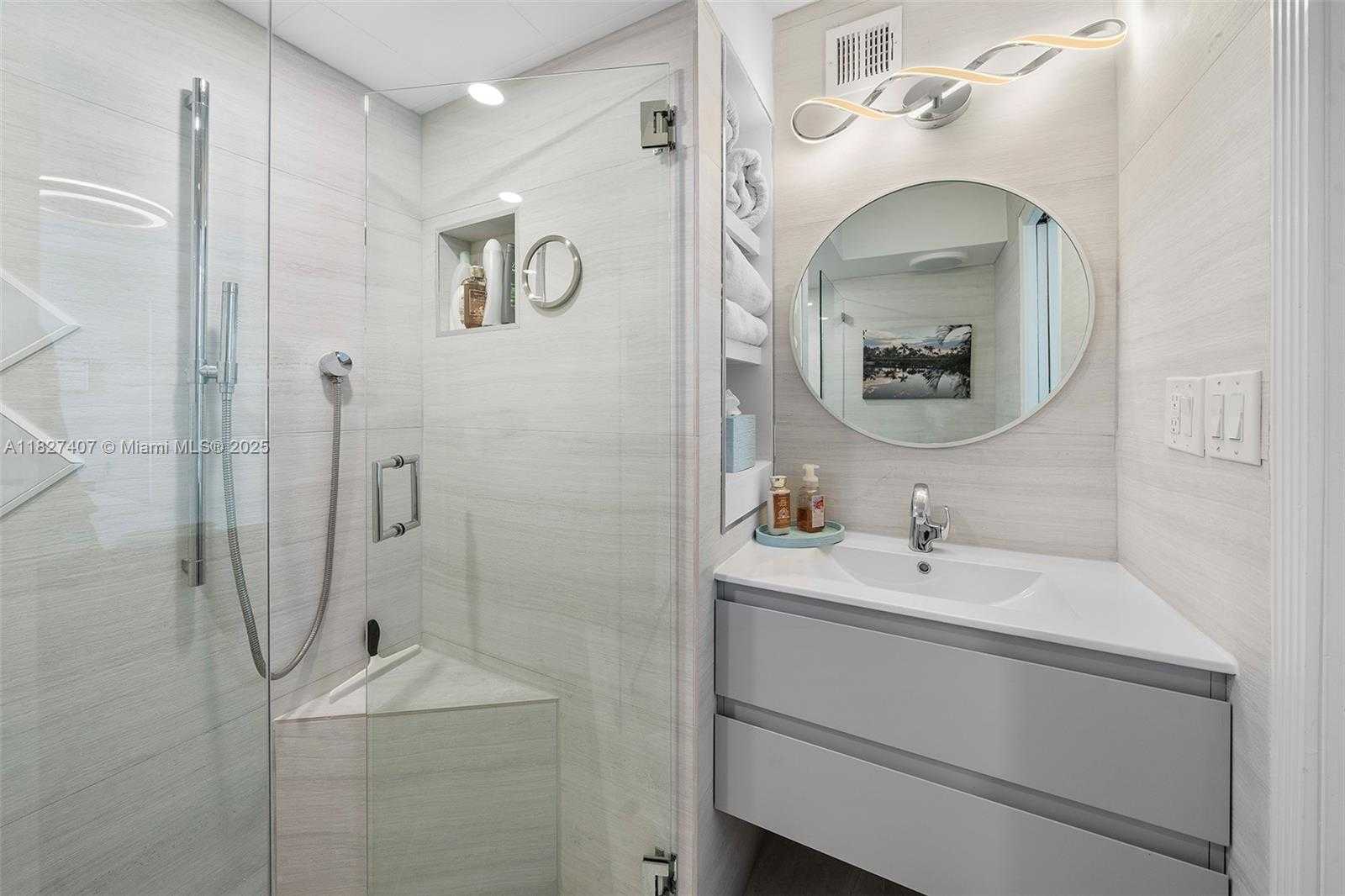 Small Image of 20515 EAST COUNTRY CLUB DR #1547, Aventura Number 20