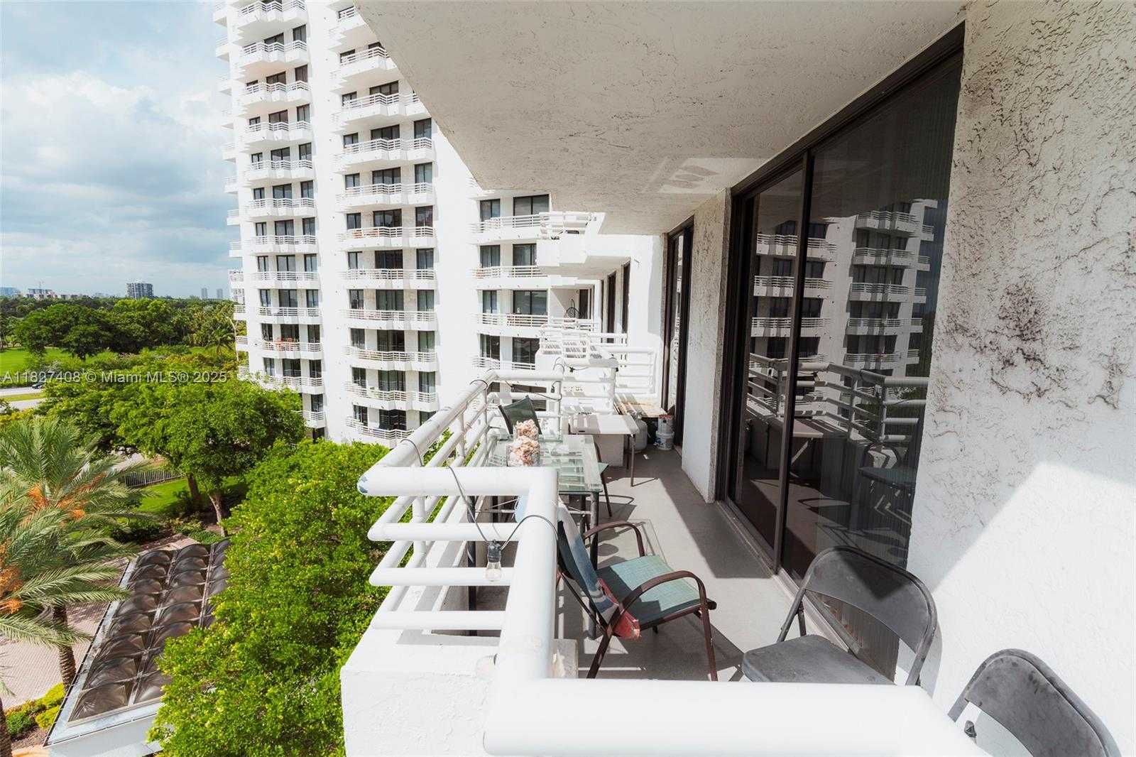 Small Image of 3300 192ND ST #701, Aventura Number 9