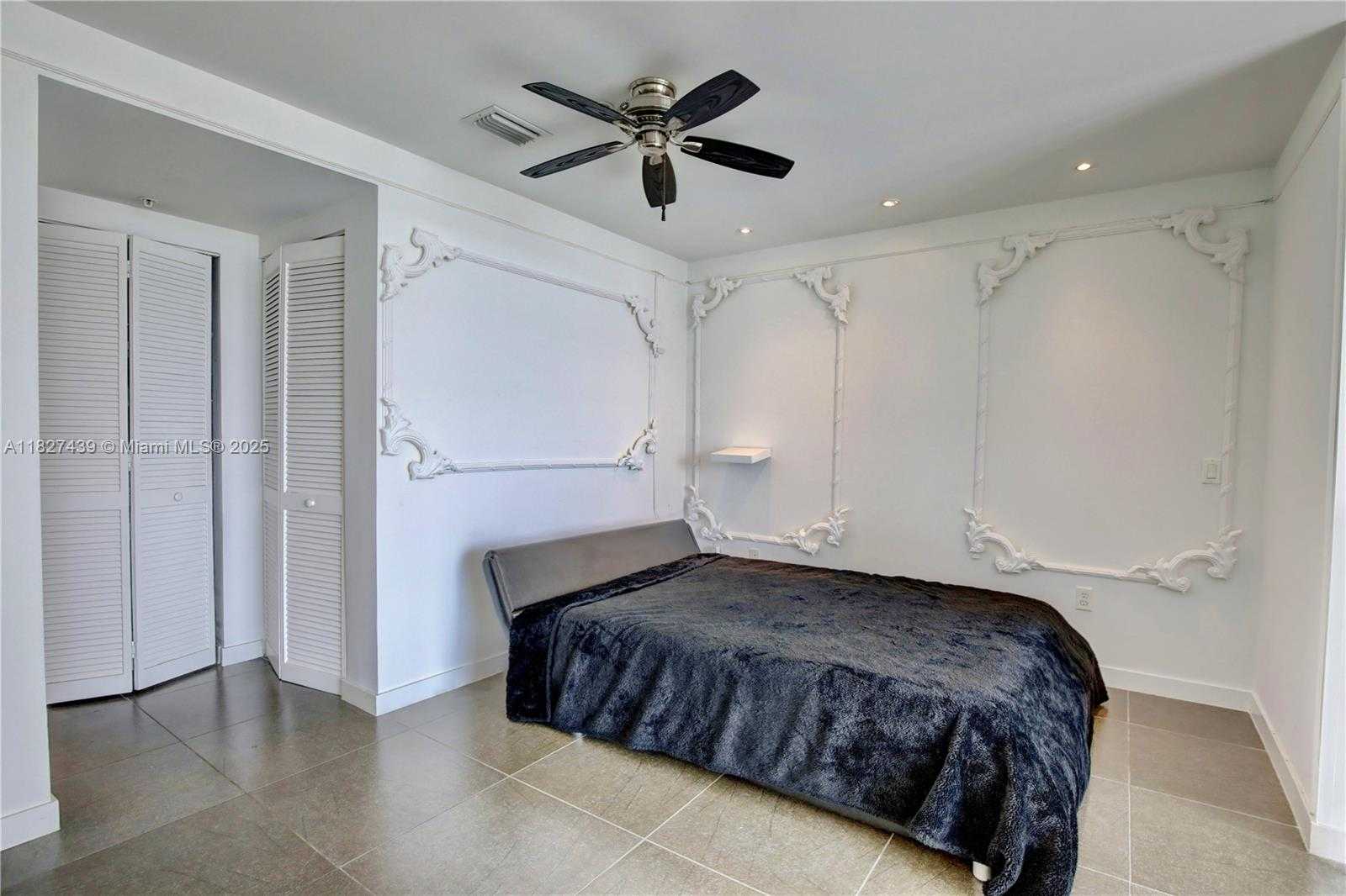 Small Image of 300 SOUTH BISCAYNE BLVD #L-626, Miami Number 10