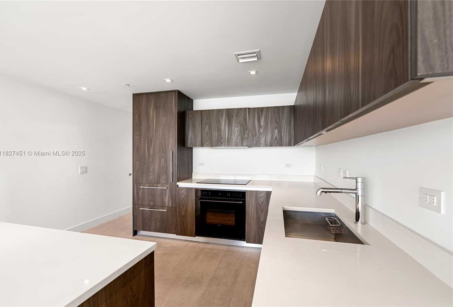 Small Image of 3131 NORTH EAST 7TH AVE #2705, Miami Number 11