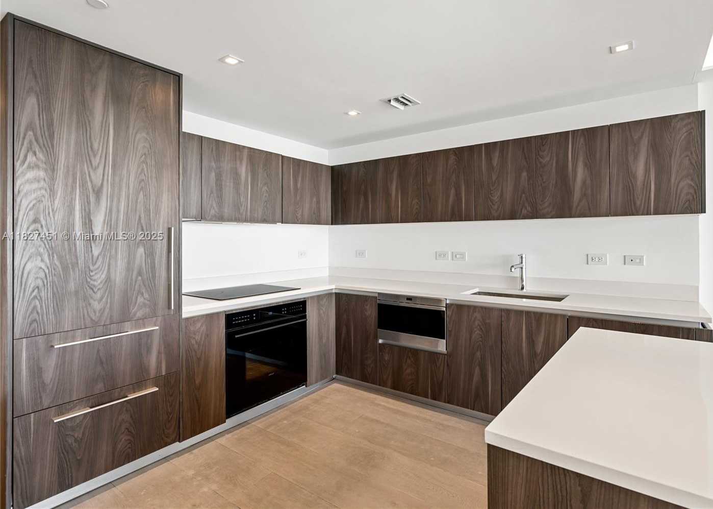 Small Image of 3131 NORTH EAST 7TH AVE #2705, Miami Number 16