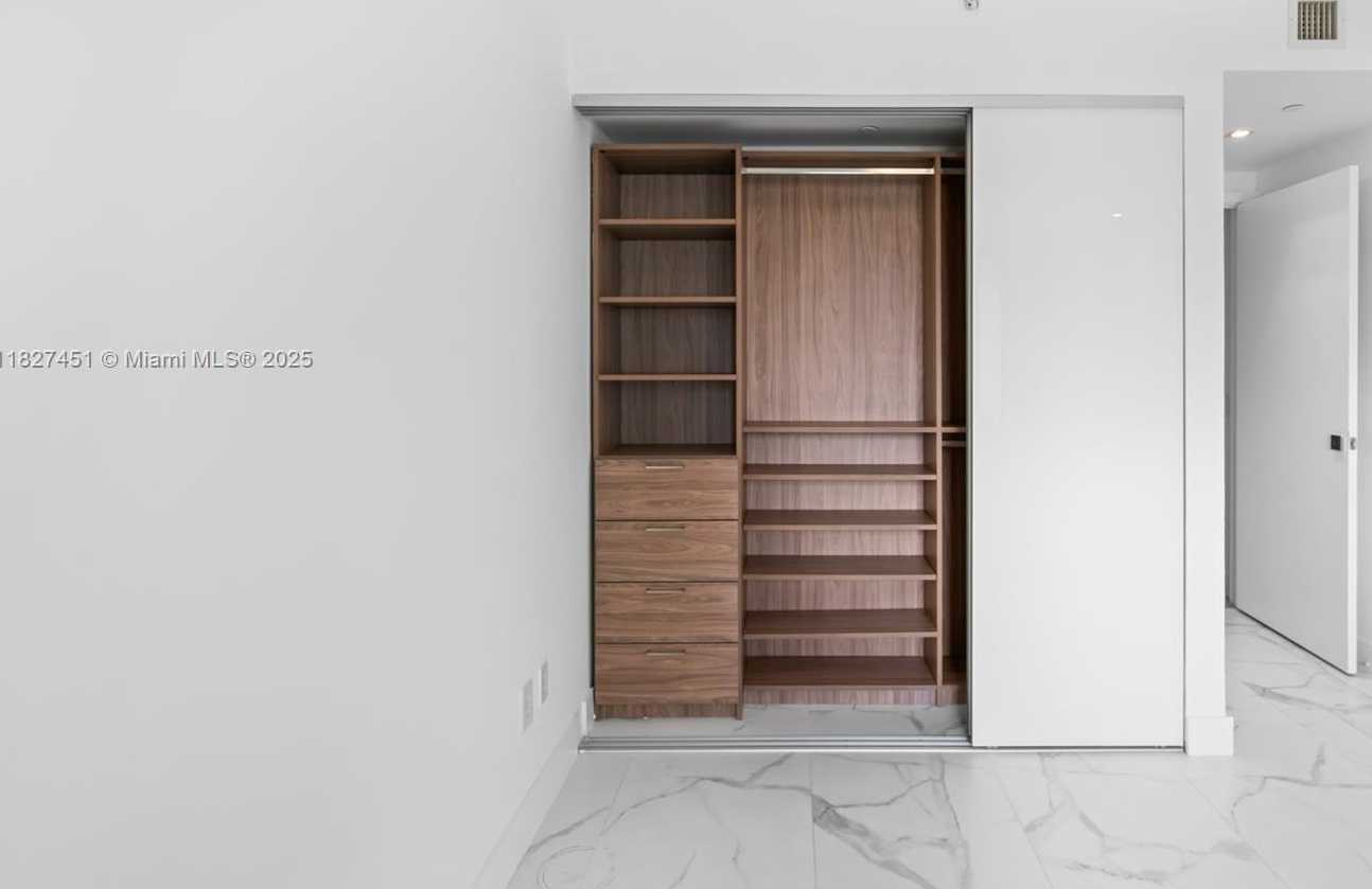 Small Image of 3131 NORTH EAST 7TH AVE #2705, Miami Number 59