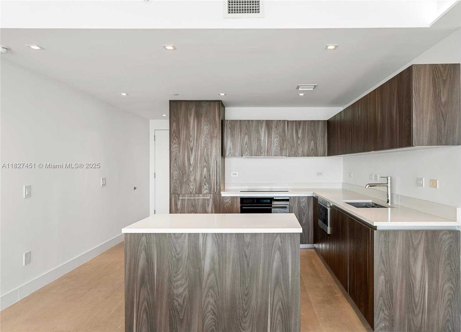 Small Image of 3131 NORTH EAST 7TH AVE #2705, Miami Number 8