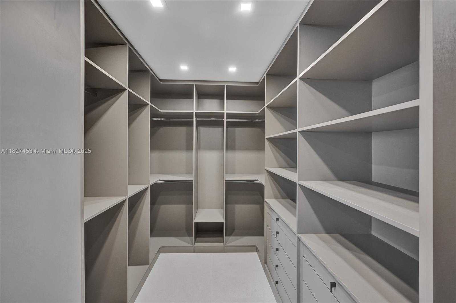 Small Image of 18975 COLLINS AVE #3000, Sunny Isles Beach Number 32