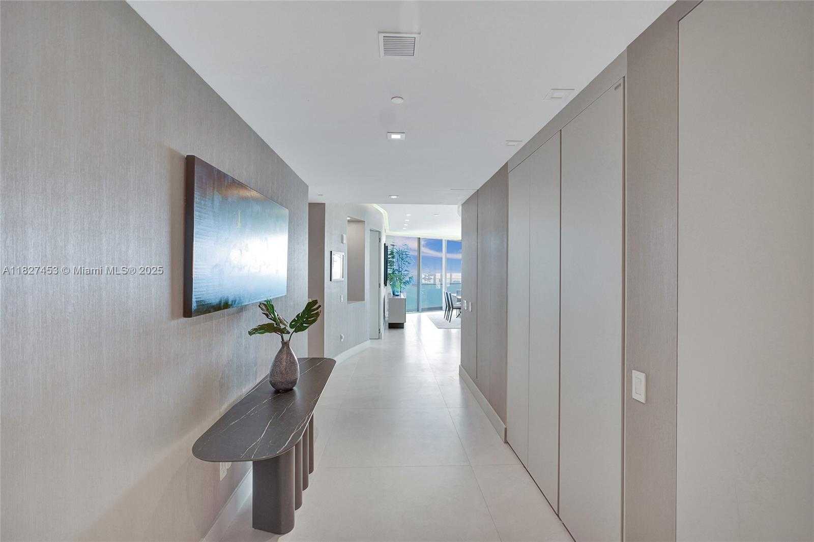 Small Image of 18975 COLLINS AVE #3000, Sunny Isles Beach Number 4