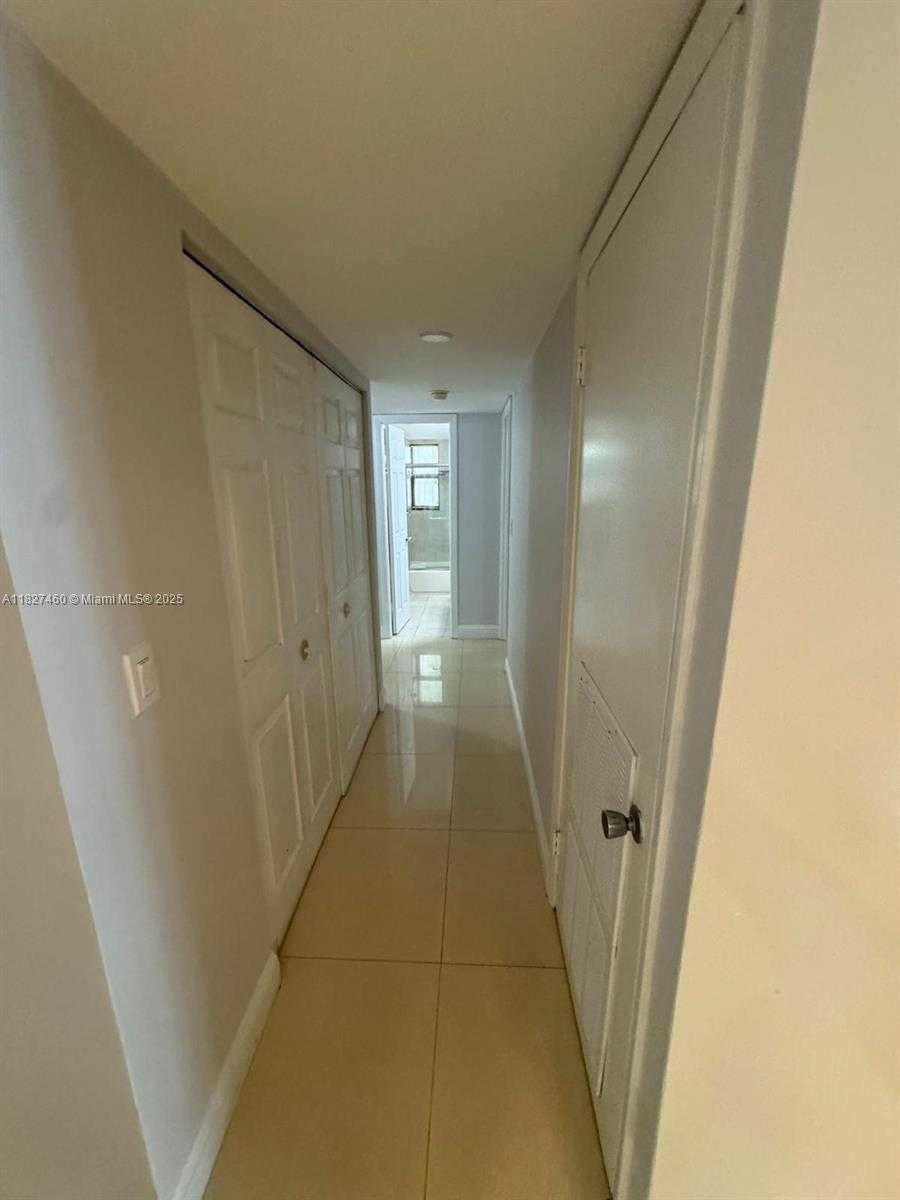 Small Image of 20401 NORTH EAST 30TH AVE #124-8, Aventura Number 11
