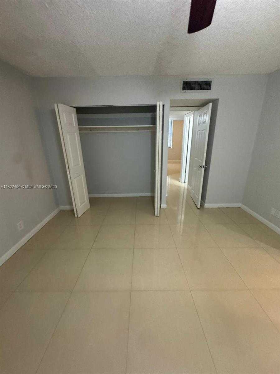 Small Image of 20401 NORTH EAST 30TH AVE #124-8, Aventura Number 14