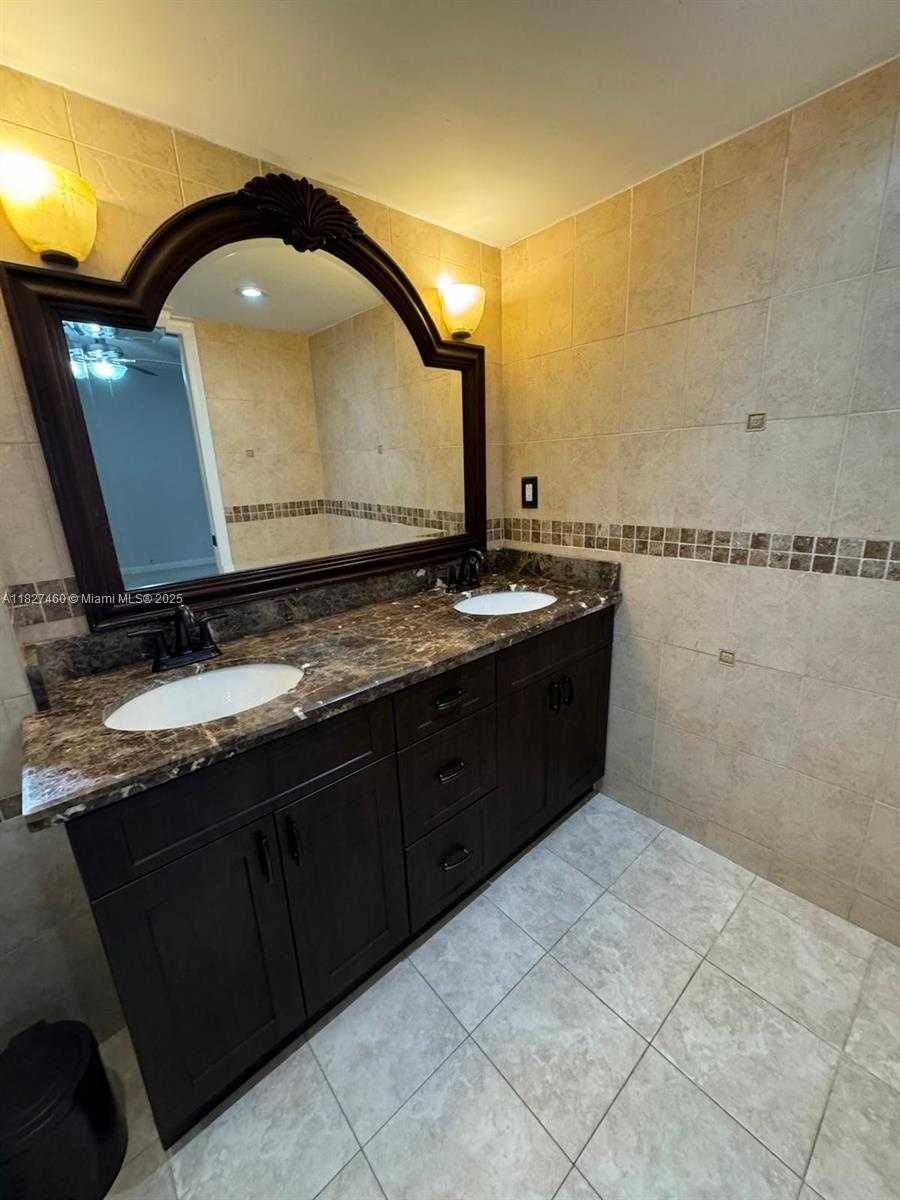 Small Image of 20401 NORTH EAST 30TH AVE #124-8, Aventura Number 17