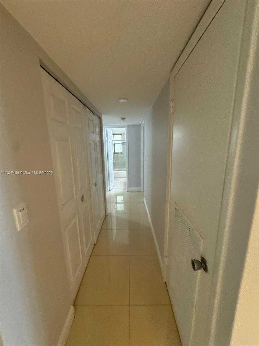 Small Image of 20401 NORTH EAST 30TH AVE #124-8, Aventura Number 23