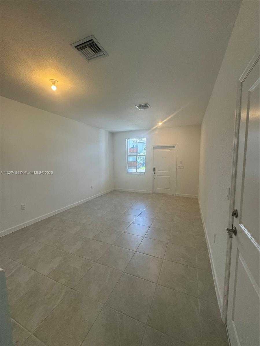 Small Image of 11931 NORTH WEST 47TH MNR, Coral Springs Number 18