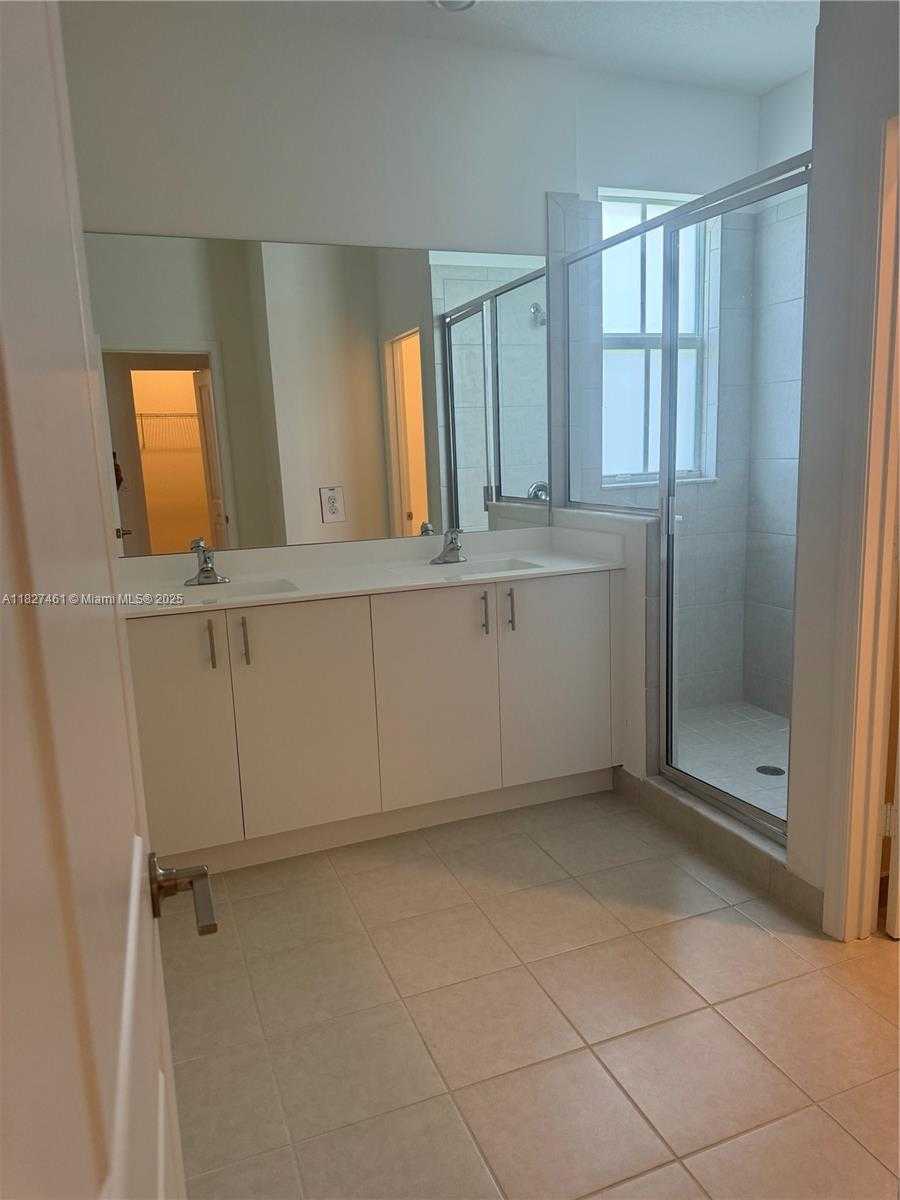 Small Image of 11931 NORTH WEST 47TH MNR, Coral Springs Number 23