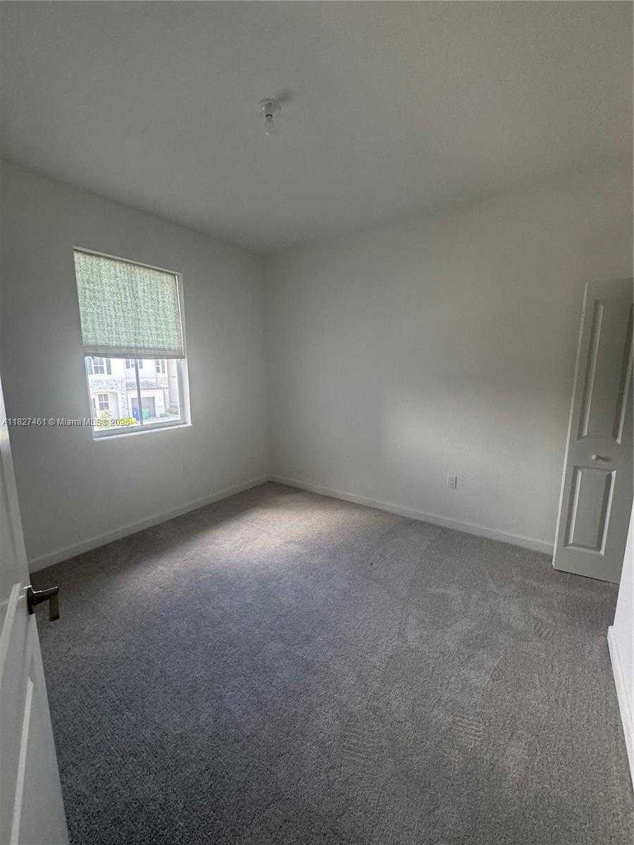 Small Image of 11931 NORTH WEST 47TH MNR, Coral Springs Number 26