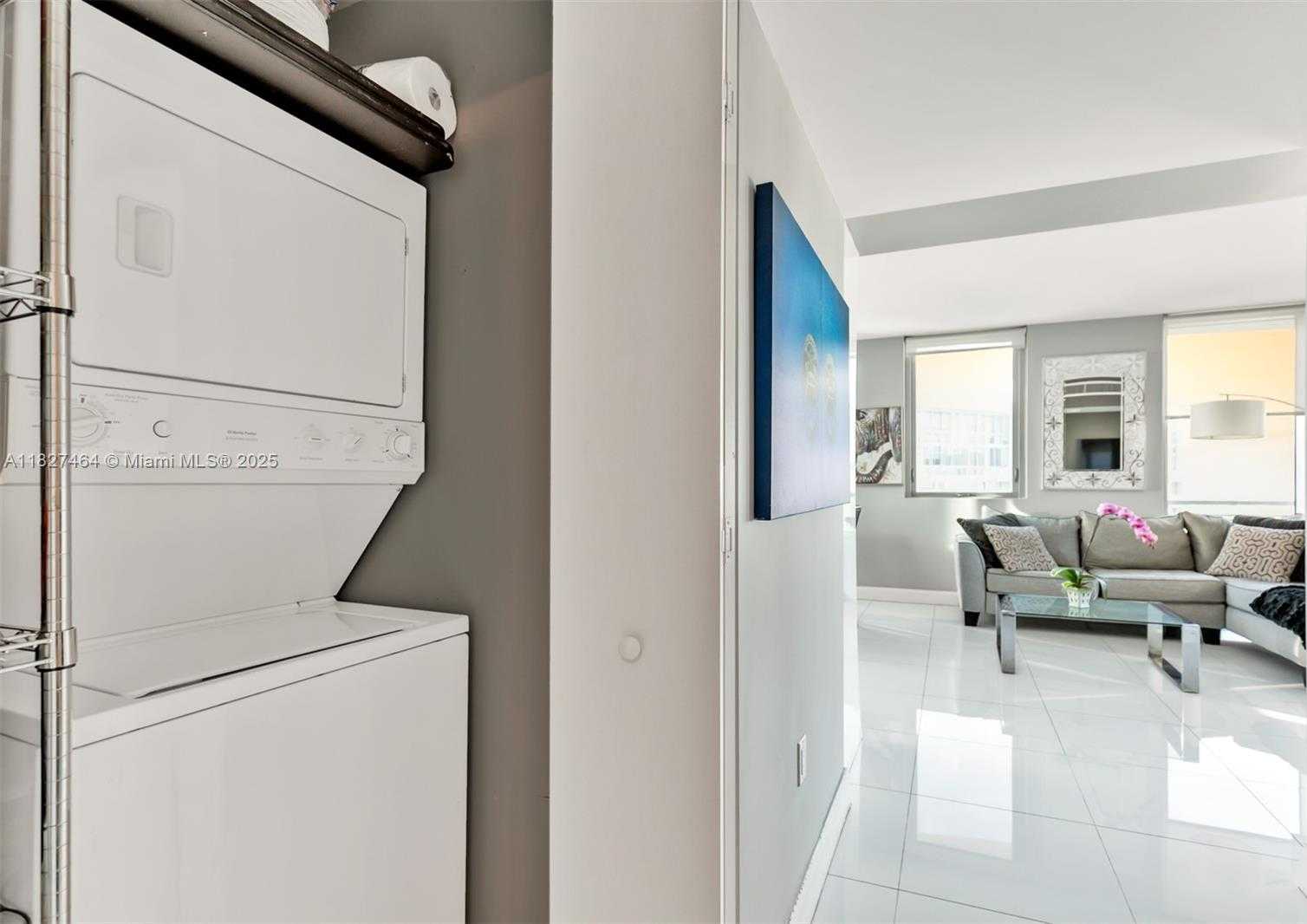 Small Image of 92 SOUTH WEST 3RD ST #4510, Miami Number 25