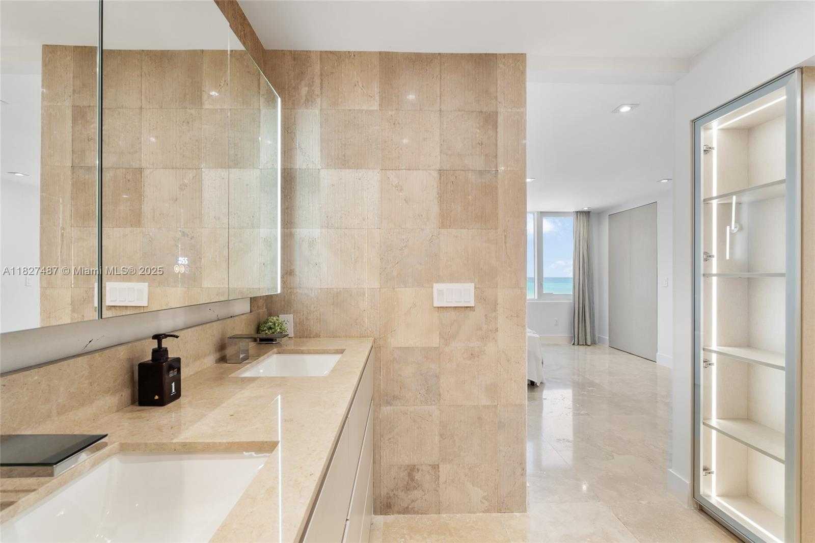 Small Image of 2301 COLLINS AVE #1011-1012, Miami Beach Number 16
