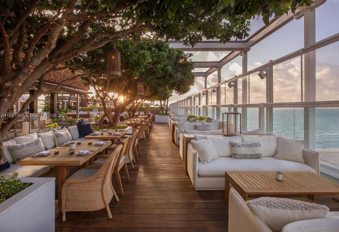 Small Image of 2301 COLLINS AVE #1011-1012, Miami Beach Number 31
