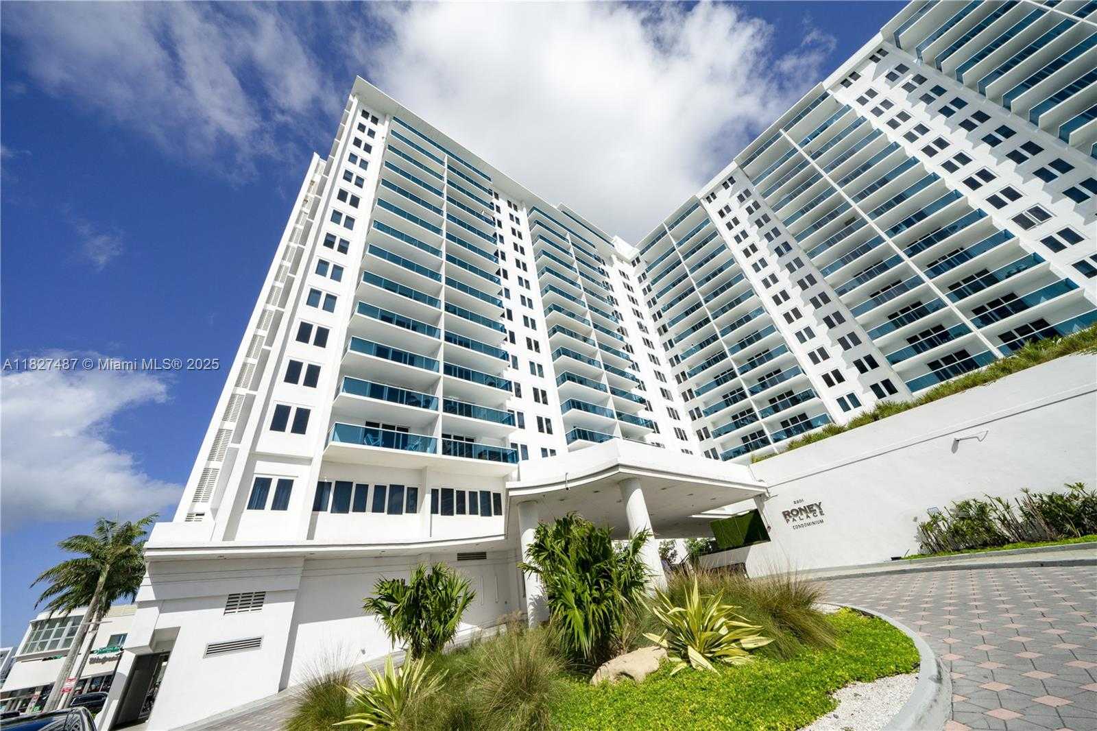 Small Image of 2301 COLLINS AVE #1011-1012, Miami Beach Number 35