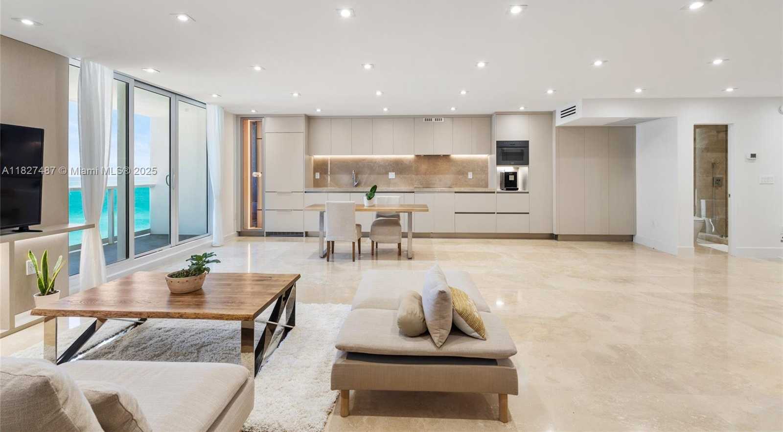 Small Image of 2301 COLLINS AVE #1011-1012, Miami Beach Number 5