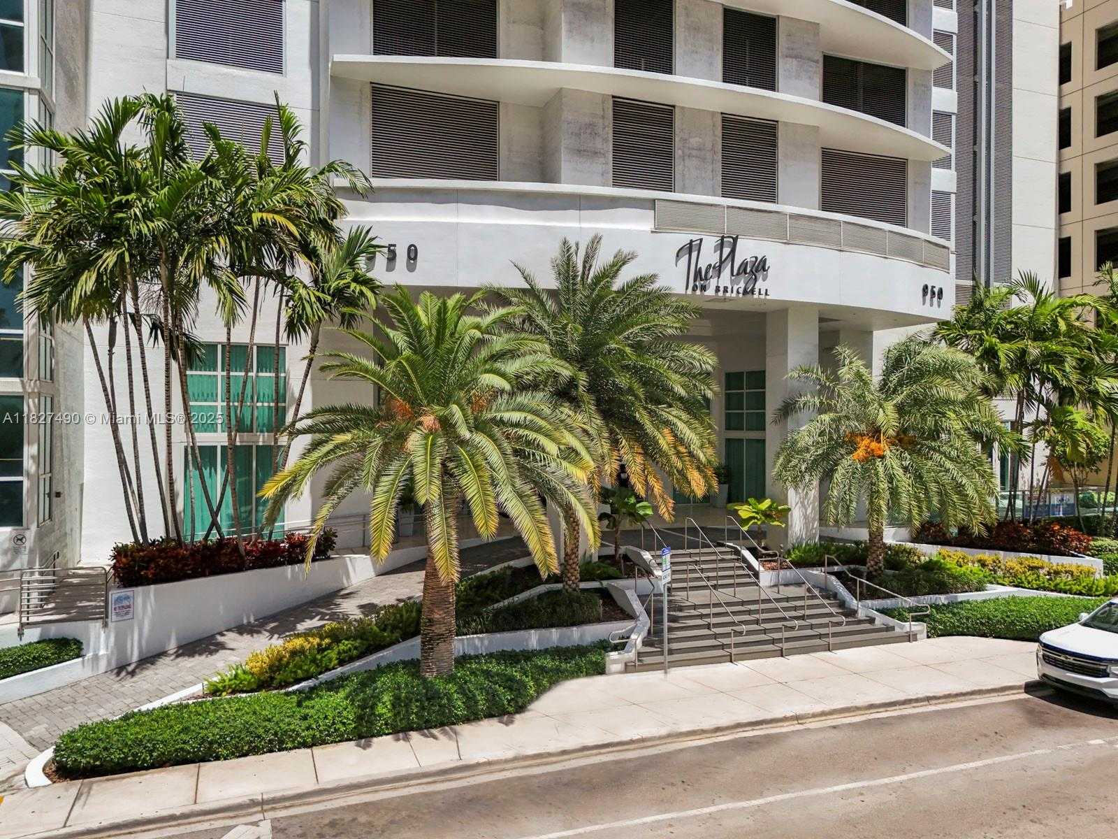 Small Image of 950 BRICKELL BAY DR #1807, Miami Number 25