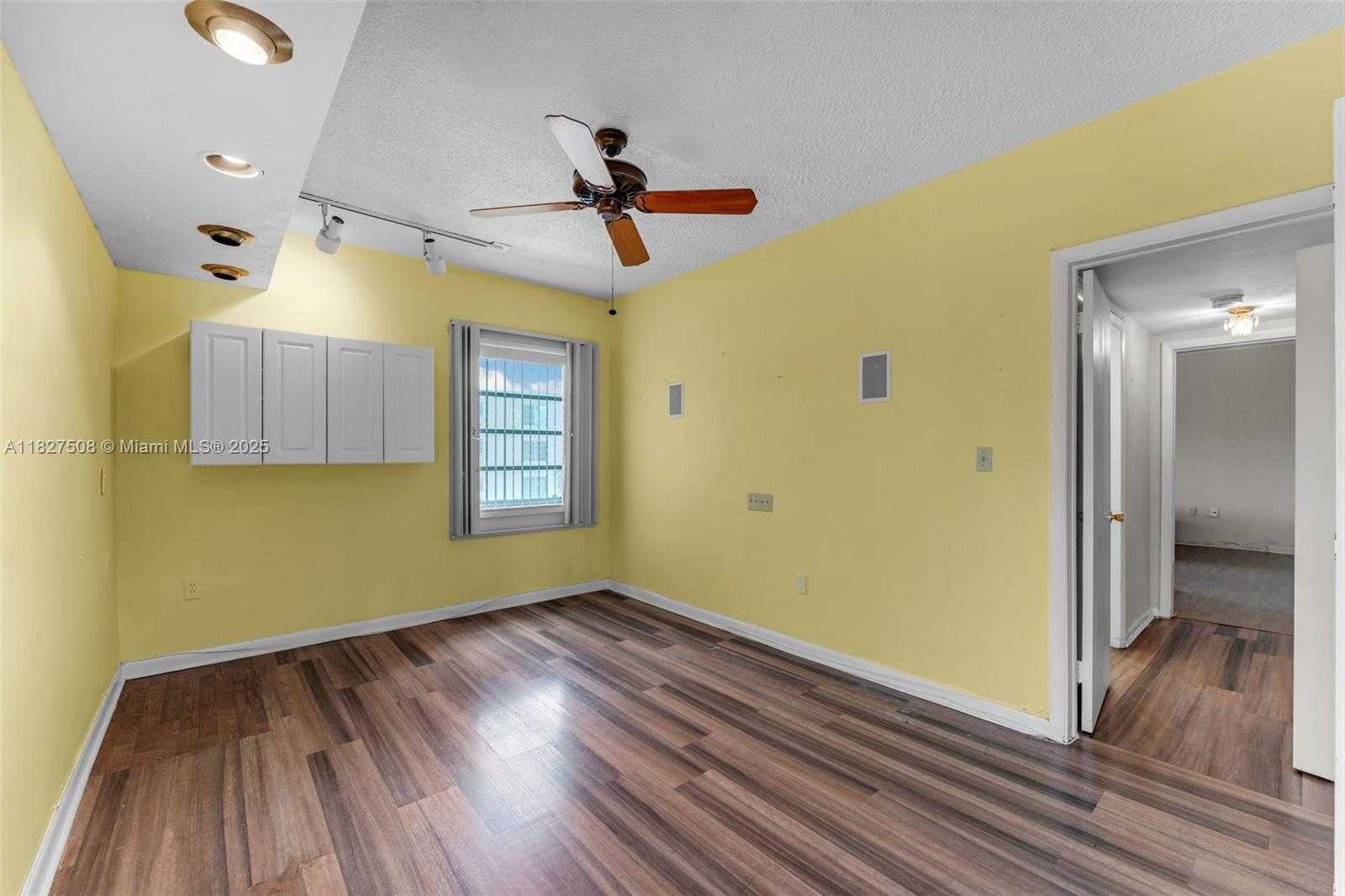 Small Image of 9159 SOUTH WEST 77TH AVE #314, Miami Number 12