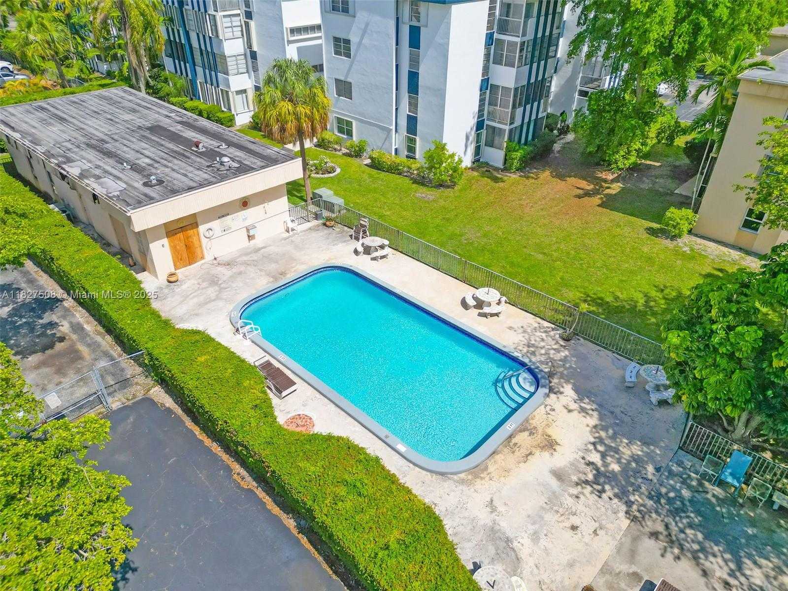 Small Image of 9159 SOUTH WEST 77TH AVE #314, Miami Number 22