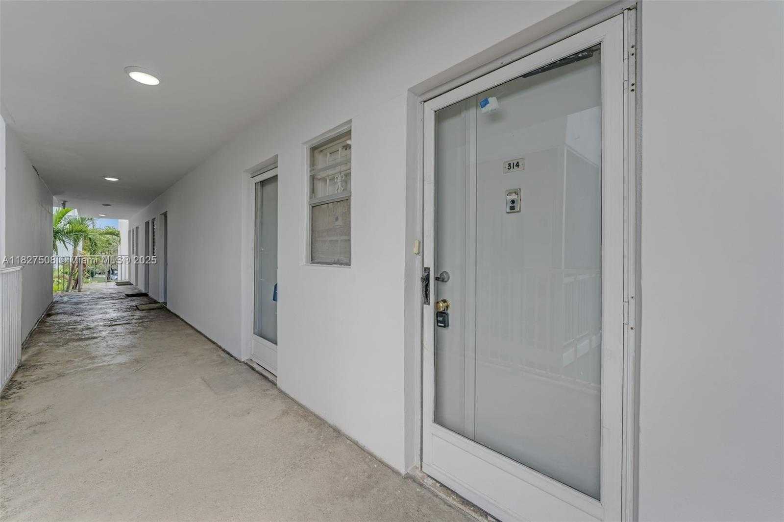 Small Image of 9159 SOUTH WEST 77TH AVE #314, Miami Number 4