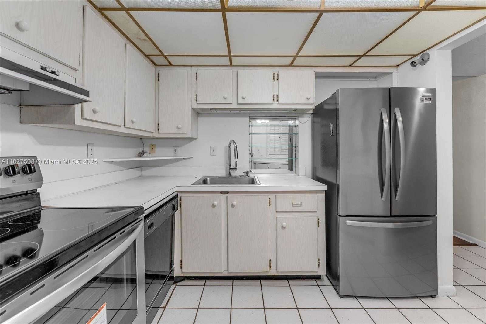 Small Image of 9159 SOUTH WEST 77TH AVE #314, Miami Number 6