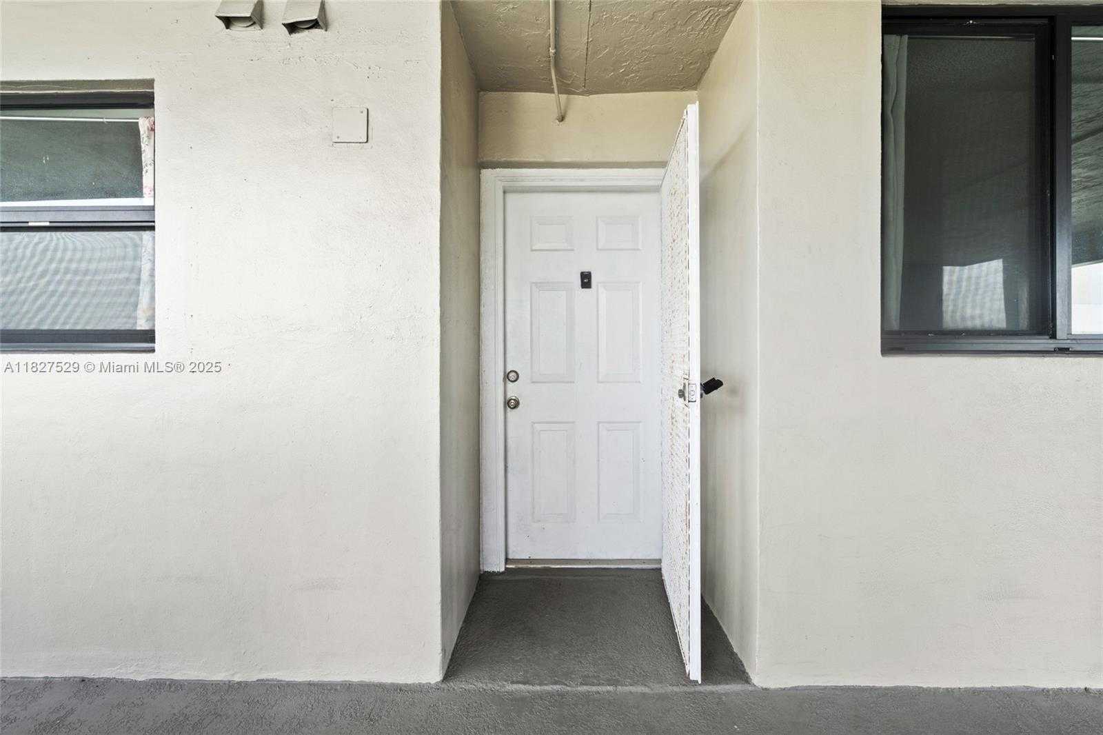 Small Image of 10290 NORTH WEST 9TH ST CIR #511, Miami Number 32