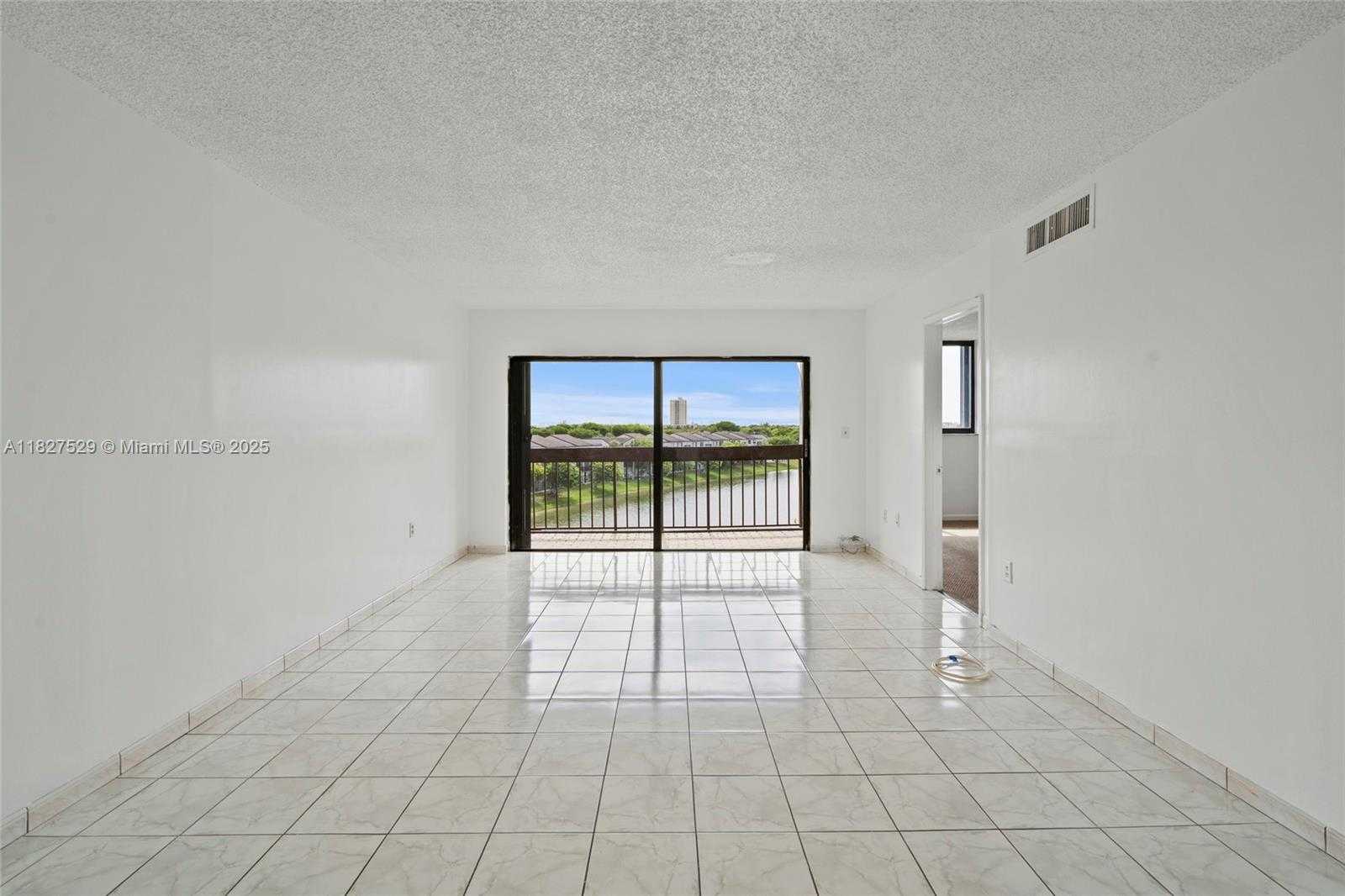 Small Image of 10290 NORTH WEST 9TH ST CIR #511, Miami Number 7