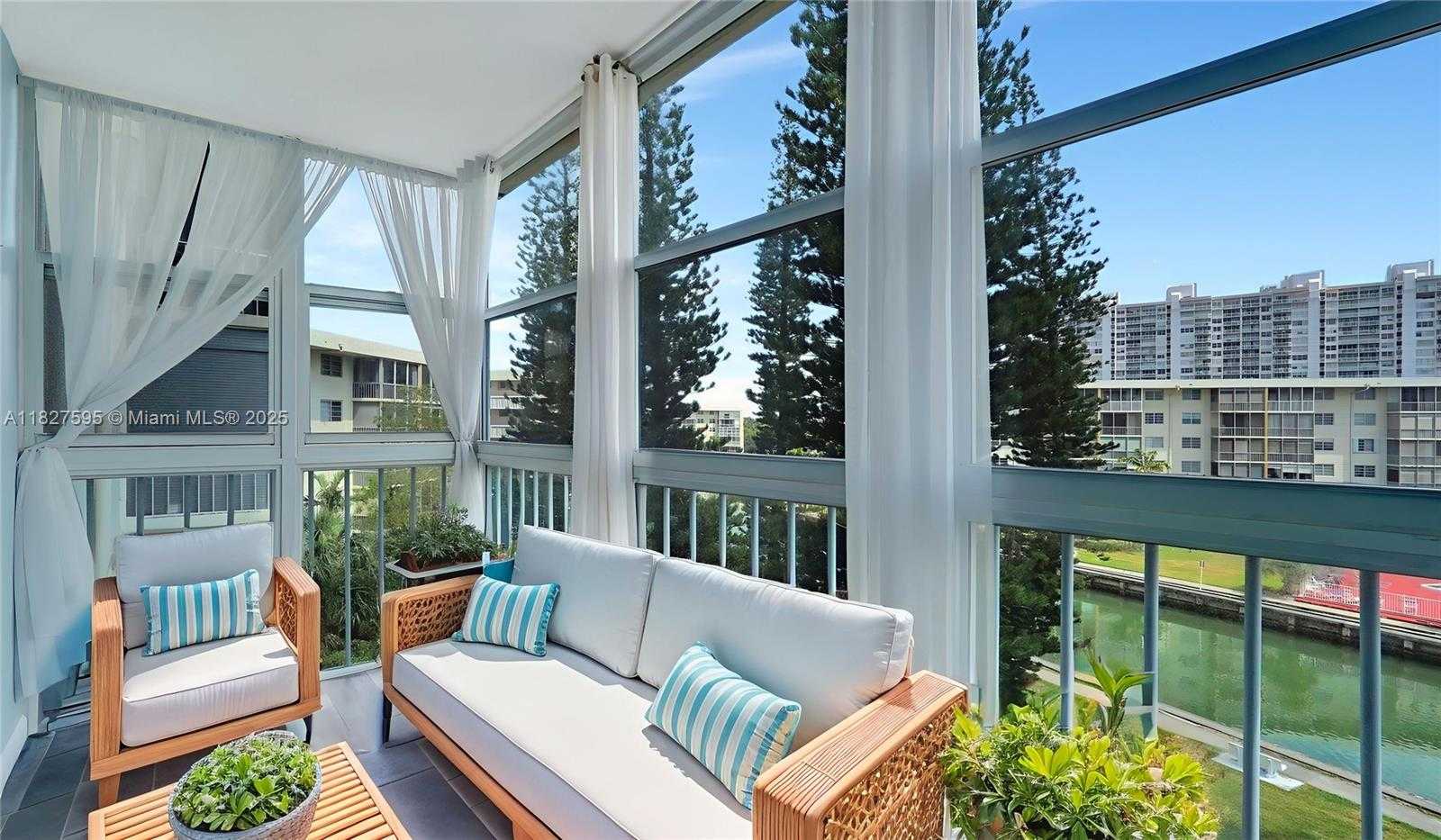 Small Image of 2905 POINT EAST DR #L514, Aventura Number 17