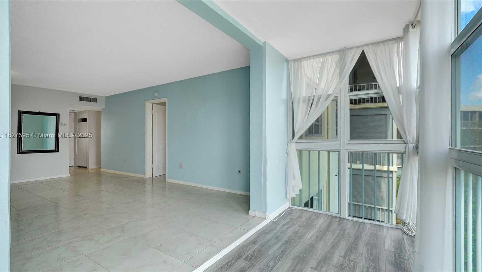 Small Image of 2905 POINT EAST DR #L514, Aventura Number 20