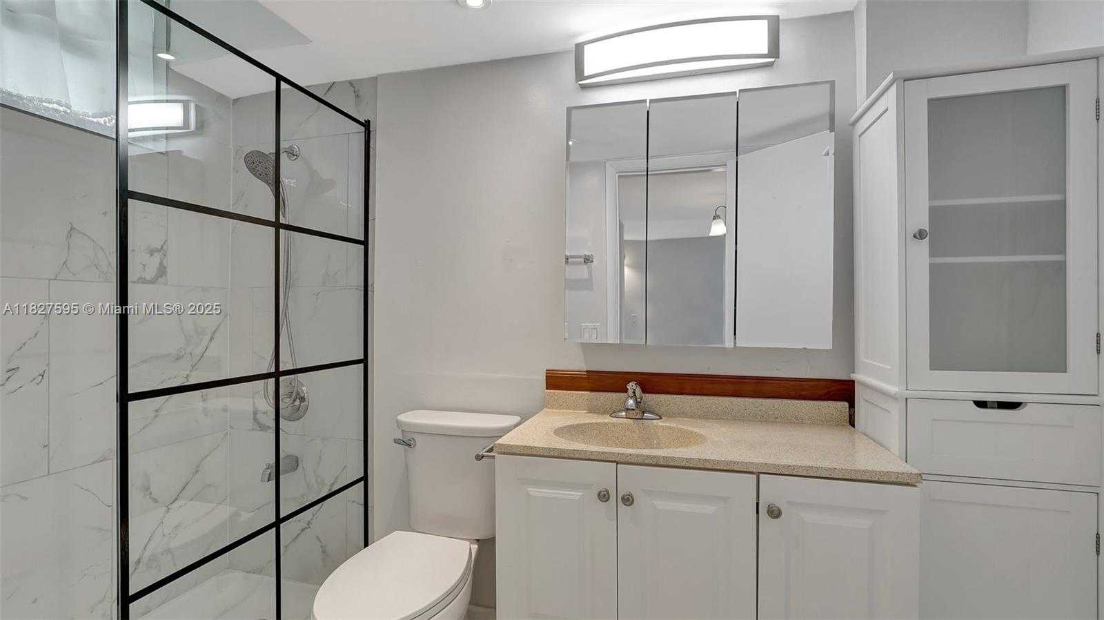 Small Image of 2905 POINT EAST DR #L514, Aventura Number 21