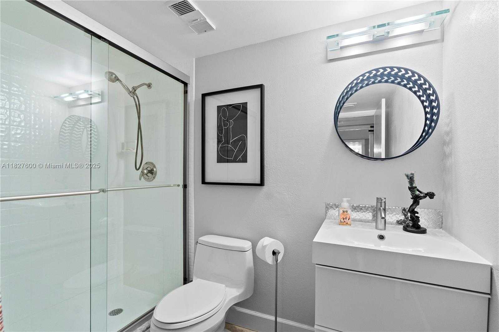 Small Image of 3200 NORTH OCEAN DR #105, Hollywood Number 28