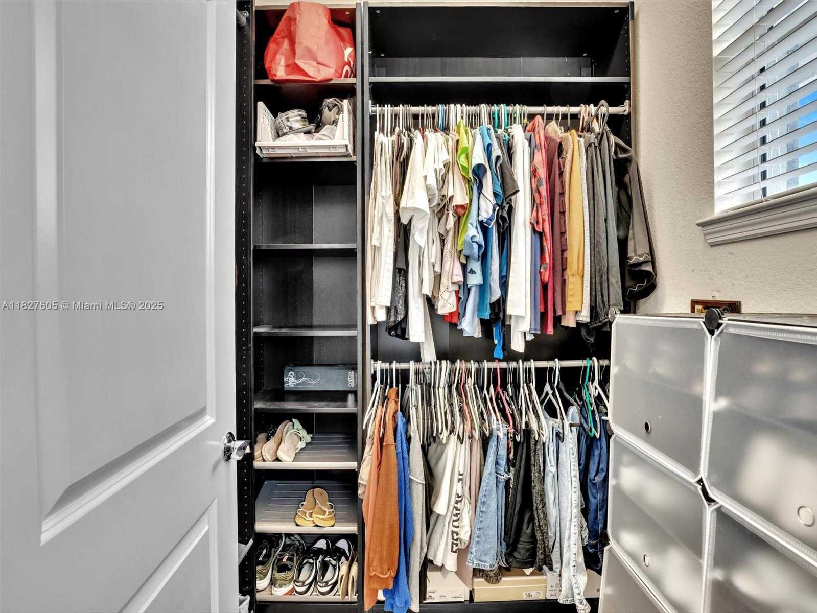 Small Image of 3976 POINCIANA LN, Hollywood Number 20