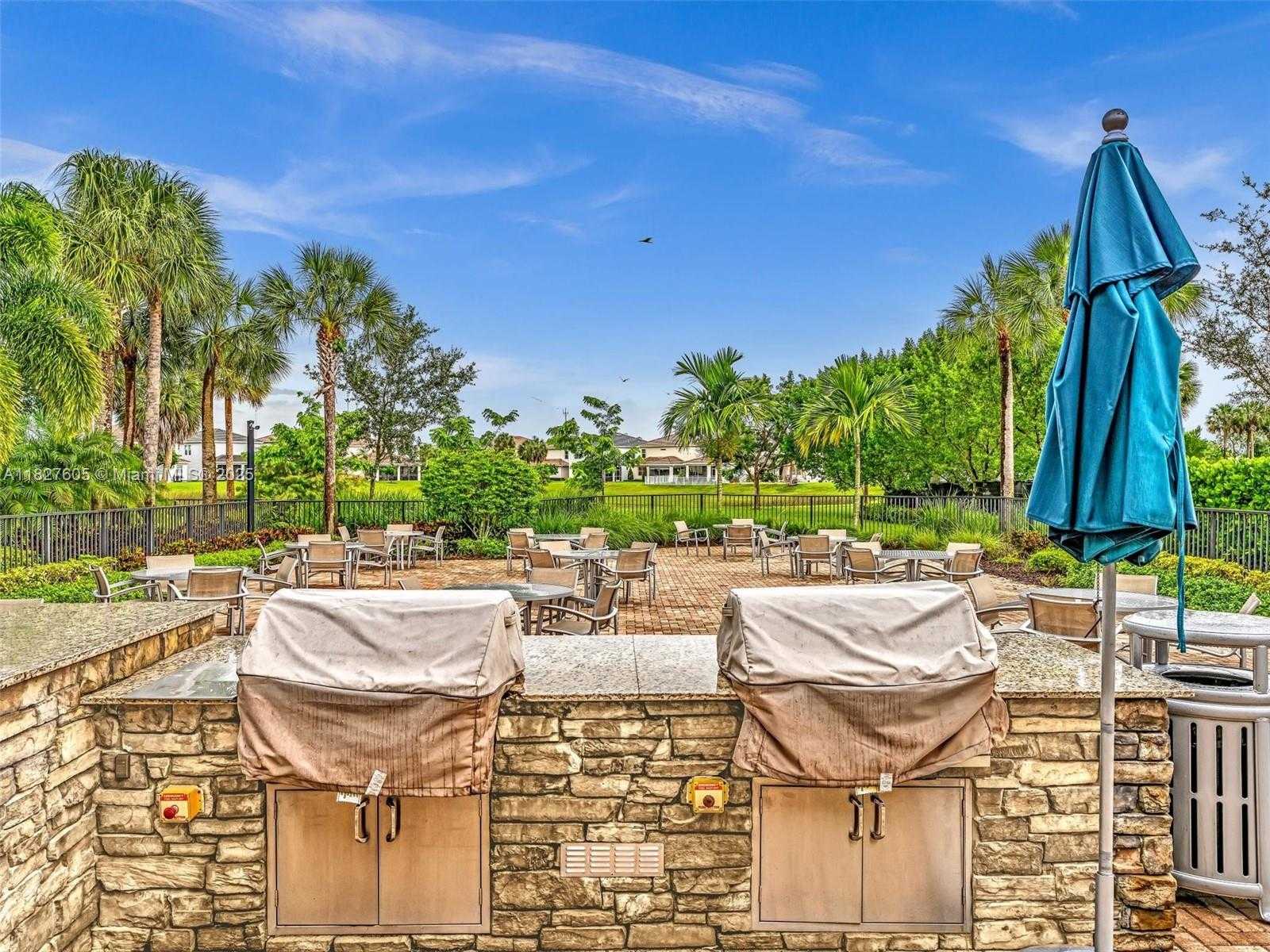 Small Image of 3976 POINCIANA LN, Hollywood Number 22