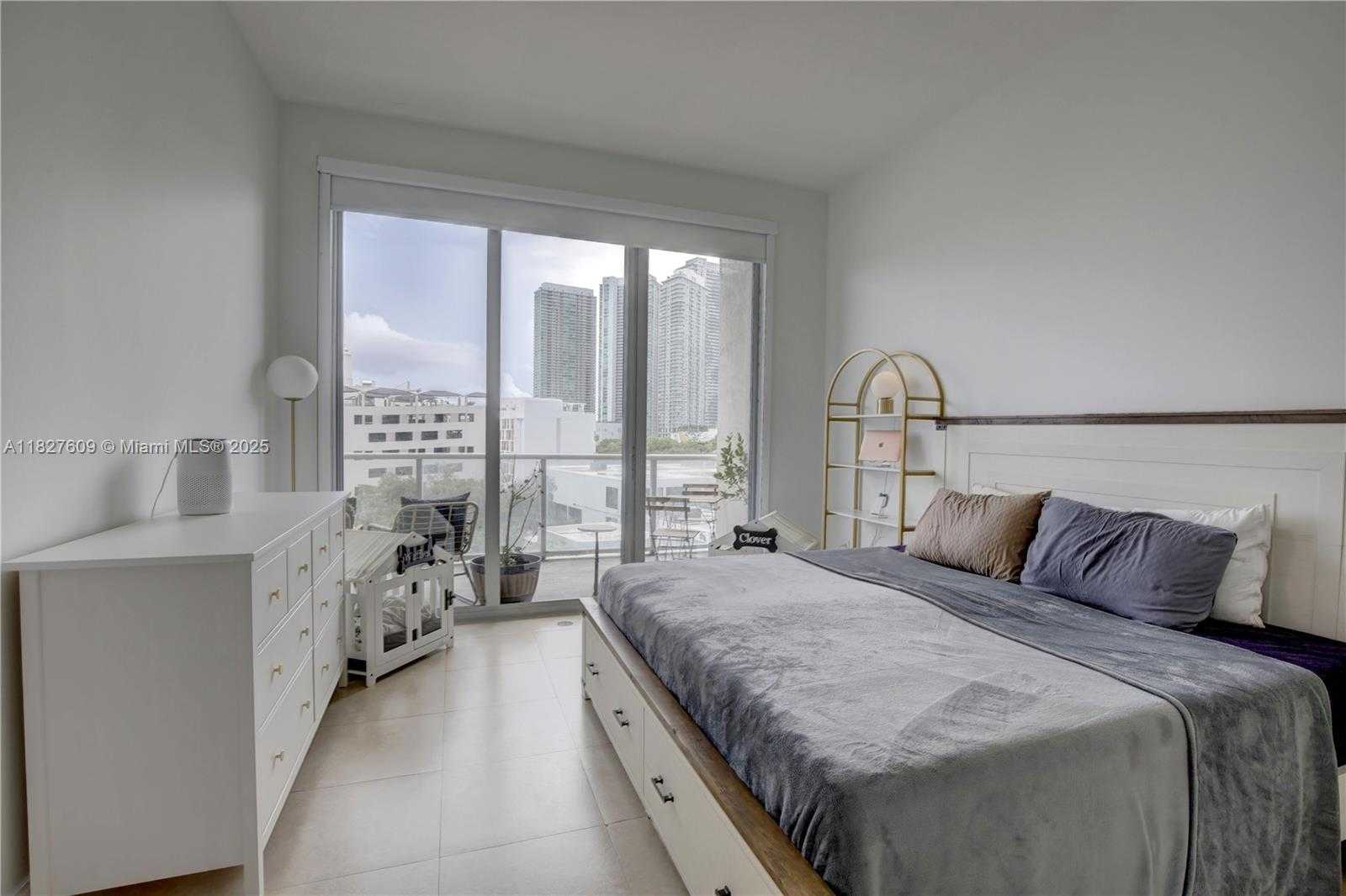 Small Image of 3470 EAST COAST AVE #H0604, Miami Number 11