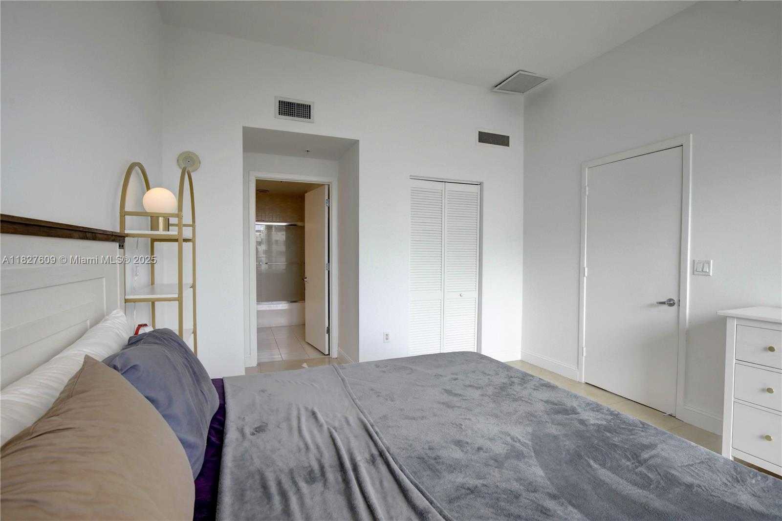 Small Image of 3470 EAST COAST AVE #H0604, Miami Number 15
