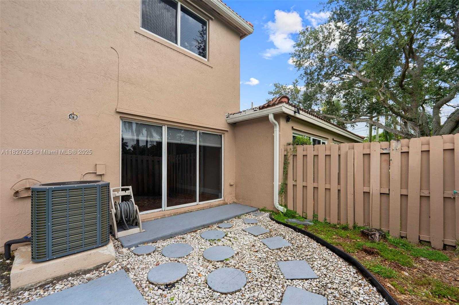 Small Image of 11175 SOUTH WEST 17TH MNR, Davie Number 32
