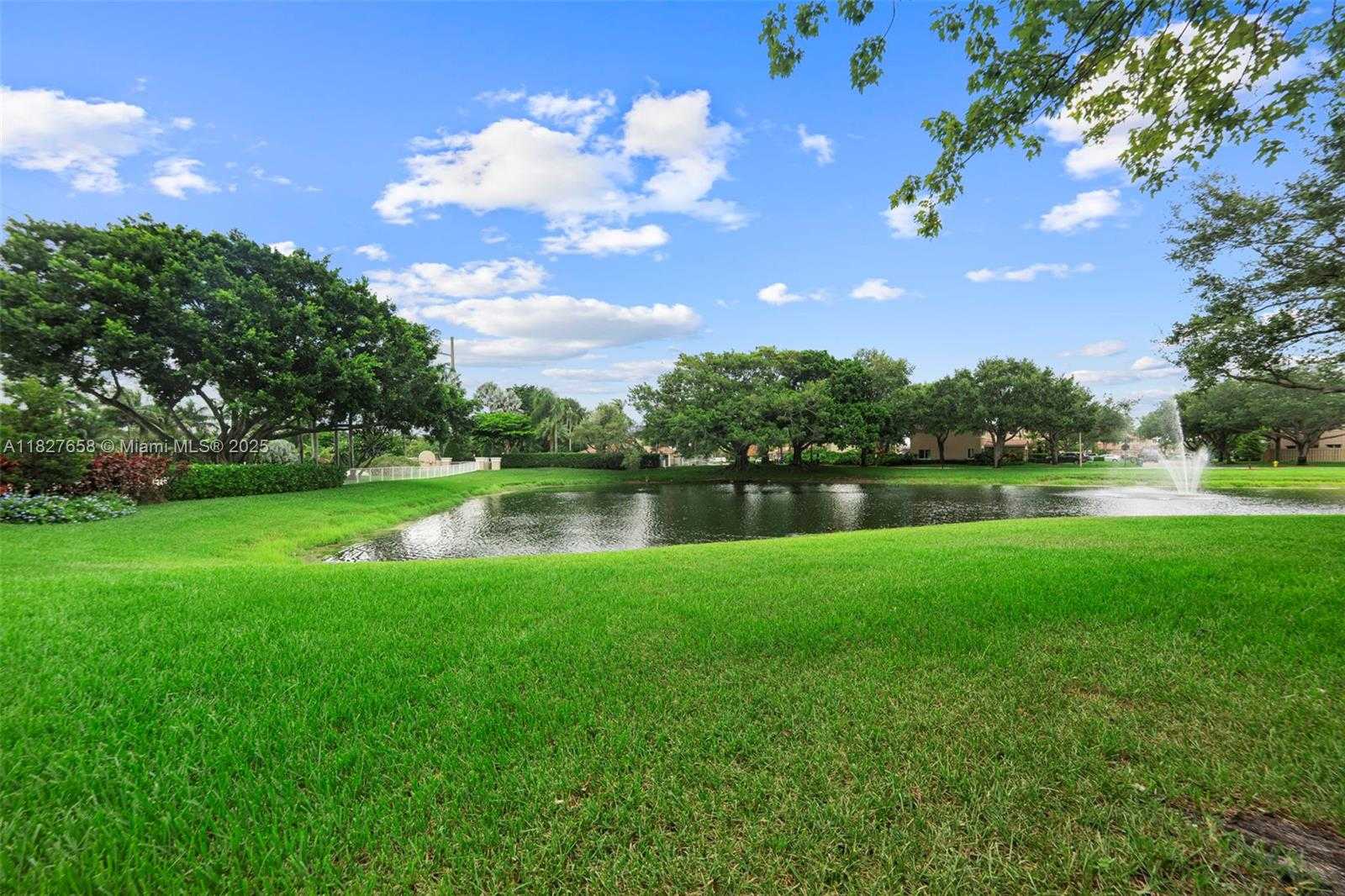 Small Image of 11175 SOUTH WEST 17TH MNR, Davie Number 35