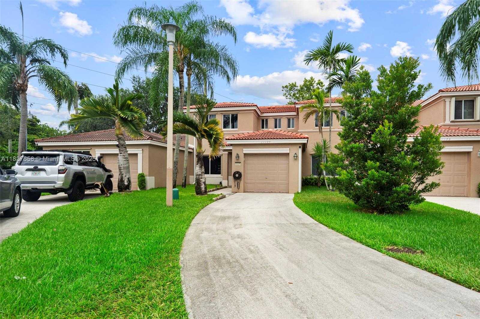 Small Image of 11175 SOUTH WEST 17TH MNR, Davie Number 36