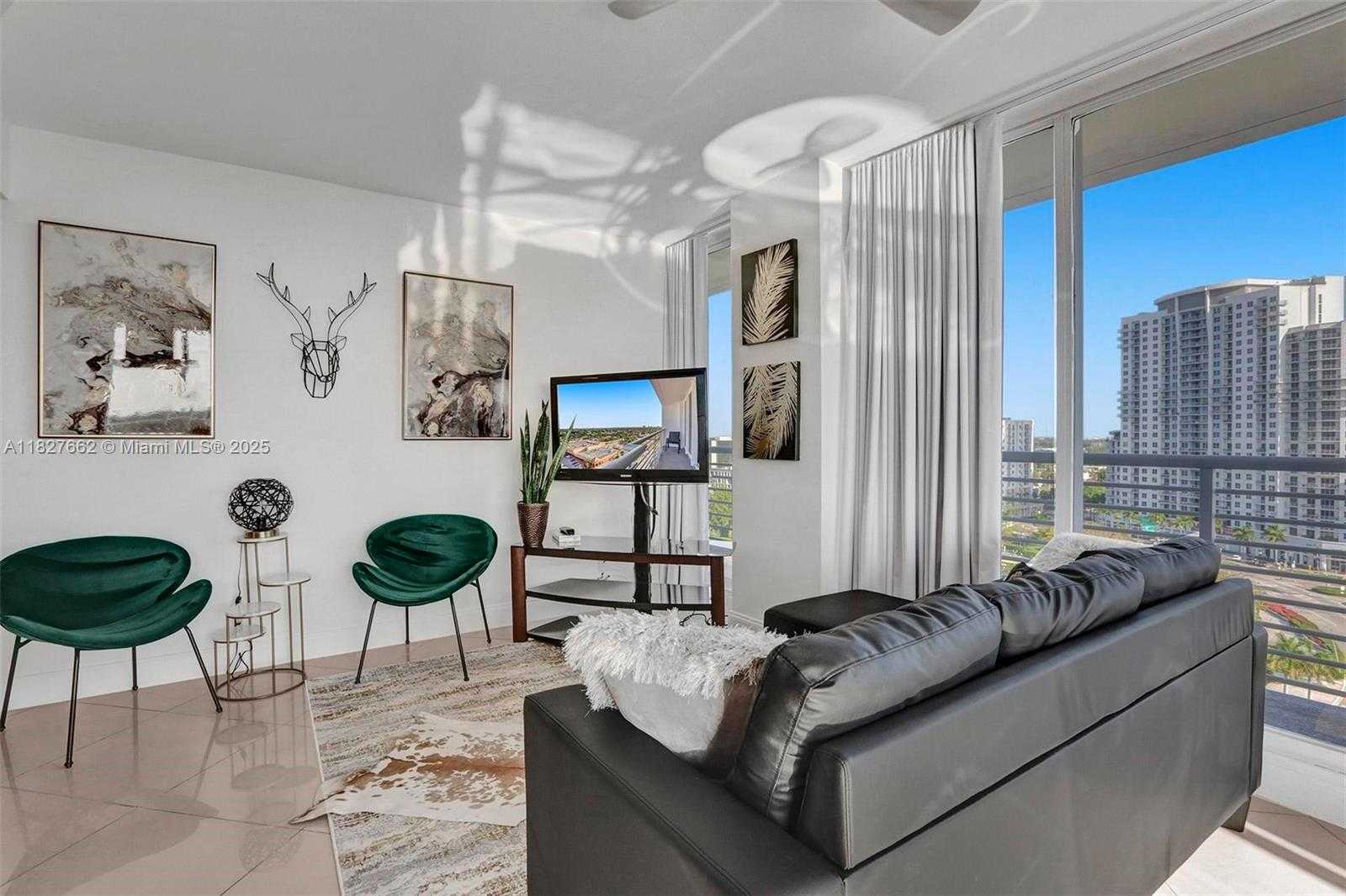 Small Image of 1720 HARRISON ST #14E, Hollywood Number 19