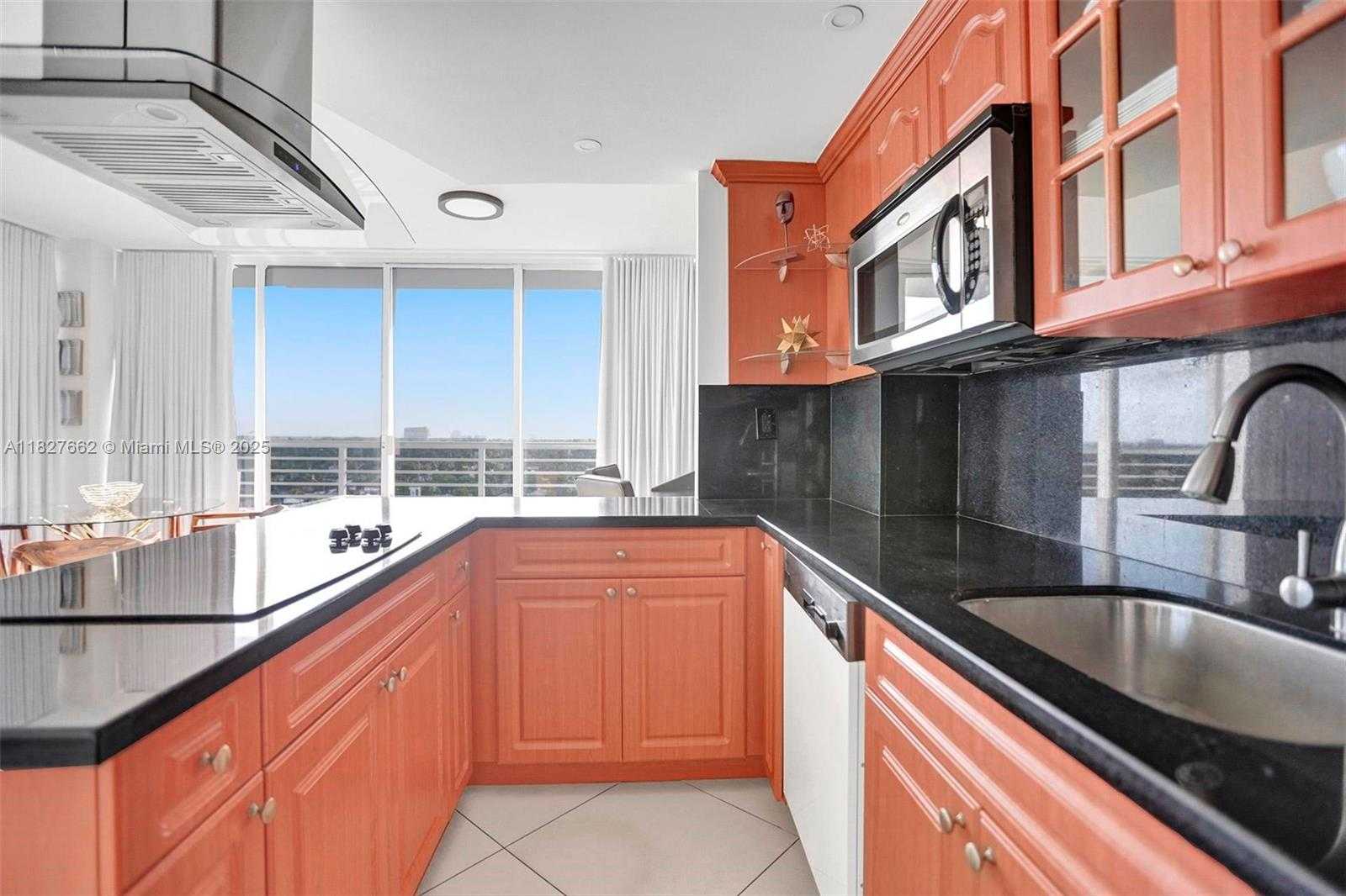 Small Image of 1720 HARRISON ST #14E, Hollywood Number 21