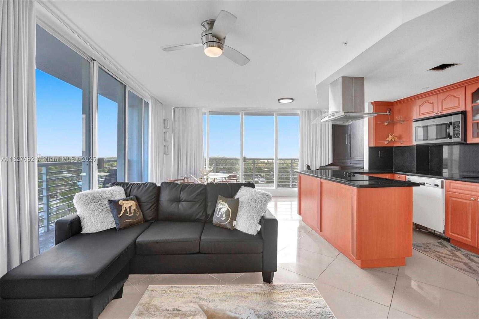 Small Image of 1720 HARRISON ST #14E, Hollywood Number 24