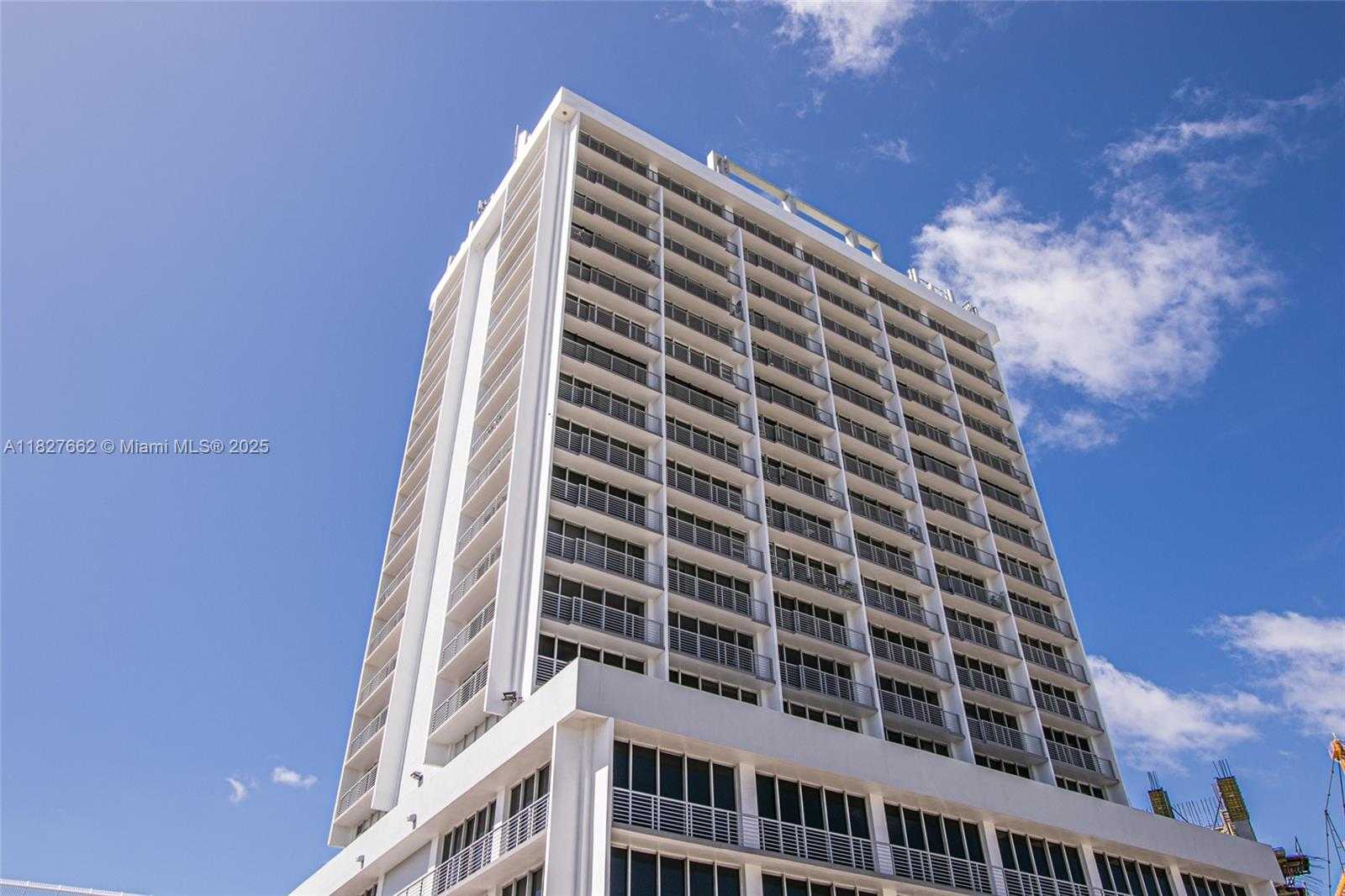 Small Image of 1720 HARRISON ST #14E, Hollywood Number 31