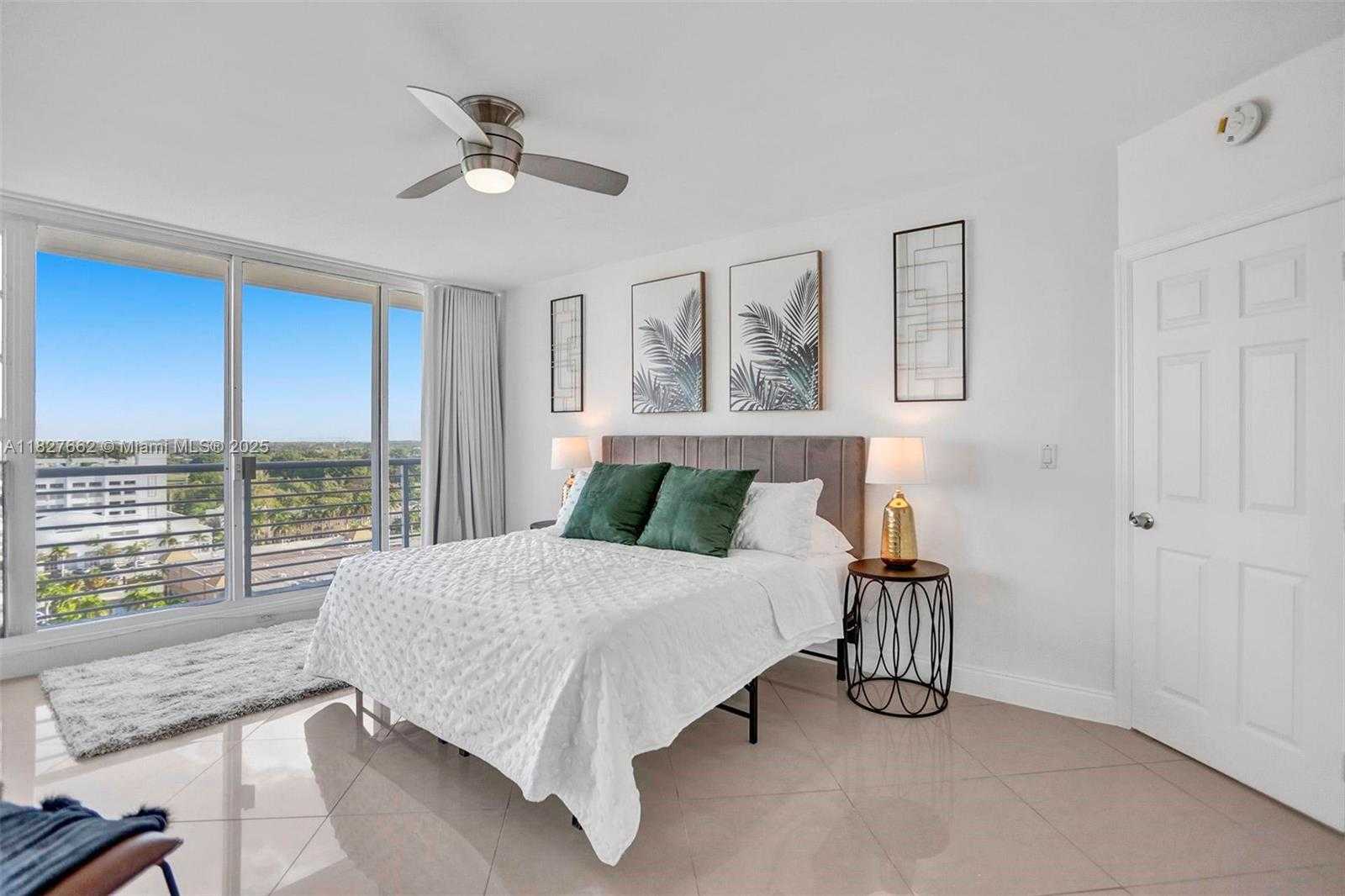 Small Image of 1720 HARRISON ST #14E, Hollywood Number 4