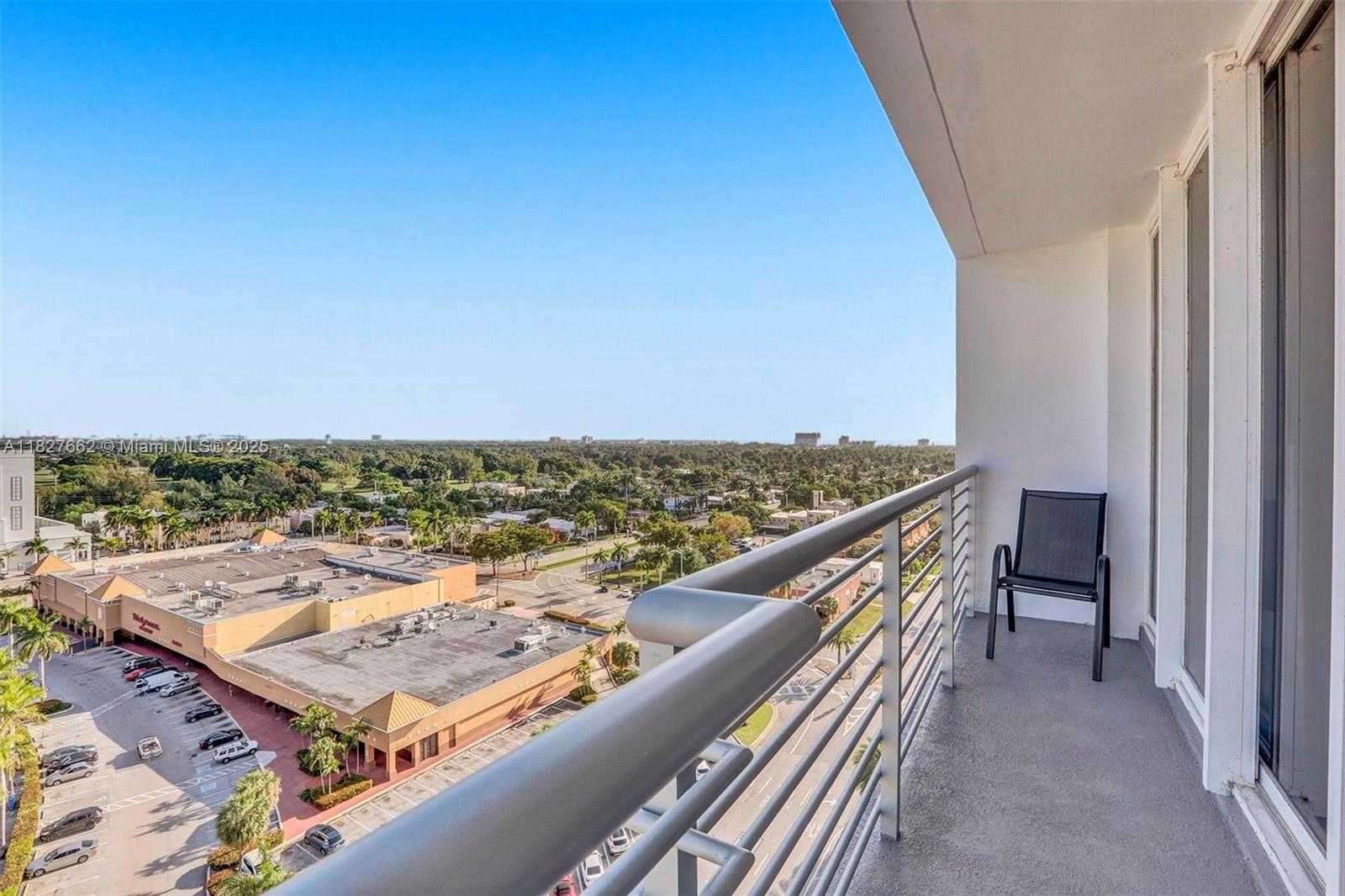 Small Image of 1720 HARRISON ST #14E, Hollywood Number 6